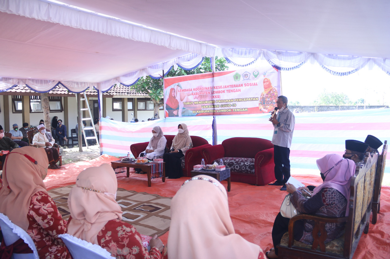 Sasar Santri, LKKS Kabupaten Lombok Tengah Gelar Acara Vaksinasi