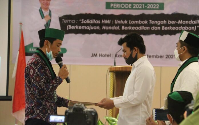 Resmi Dilantik, HMI Lombok Tengah Siap Bersinergi Kawal Pembangunan Pariwisata Mandalika