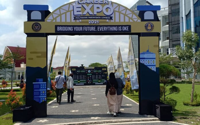 Gelar Career Expo 2021, Poltekpar Gandeng 37 Perusahaan Dengan 2.268 Lowongan