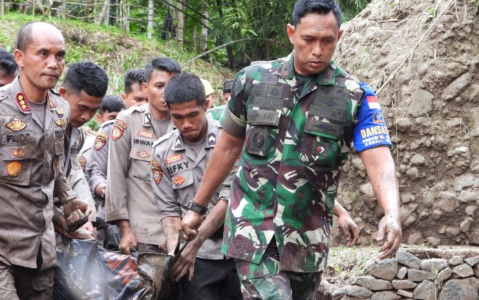 Sempat Dinyatakan Hilang, Satu Orang Korban Banjir Batulayar Akhirnya Ditemukan