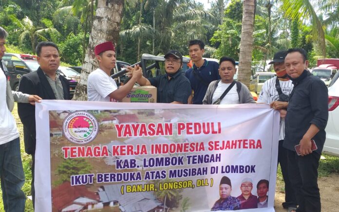 YPTKIS Bantu Korban Banjir Lombok Barat