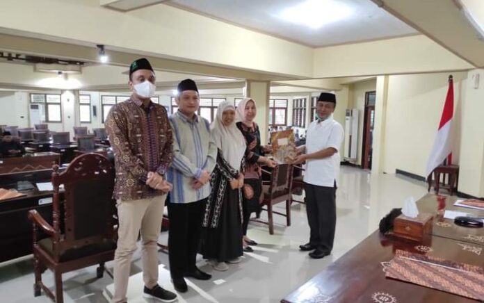 LKPJ Bupati dan Wakil Bupati Lombok Barat Tahun Anggaran 2021 Disetujui DPRD