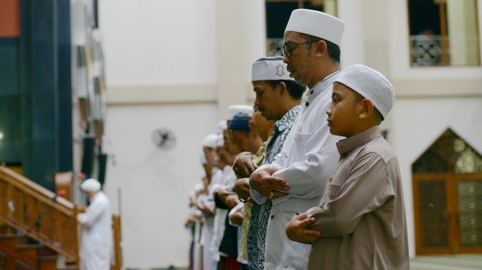 Bacaan Lengkap Shalat Sunnah Tarawih dan Witir di Bulan Suci Ramadhan
