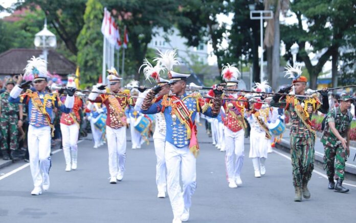 Parade Defile Meriahkan Pembukaan Latsitarda Nusantara di NTB