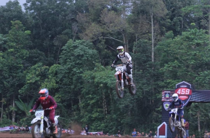 Gubernur NTB Puji Sirkuit Motor Cross 459 Lantan Sebagai Sirkuit Kelas Dunia