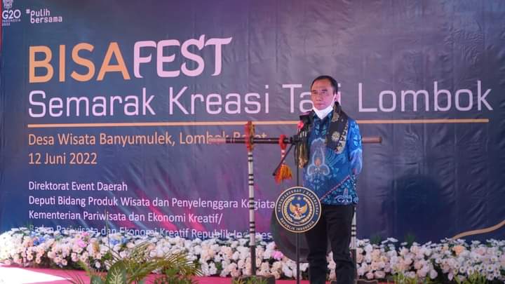 Beri Ruang Bagi Pelaku Seni, Kemenparekraf Bersama DPR RI Gelar BISAFEST di Lombok Barat