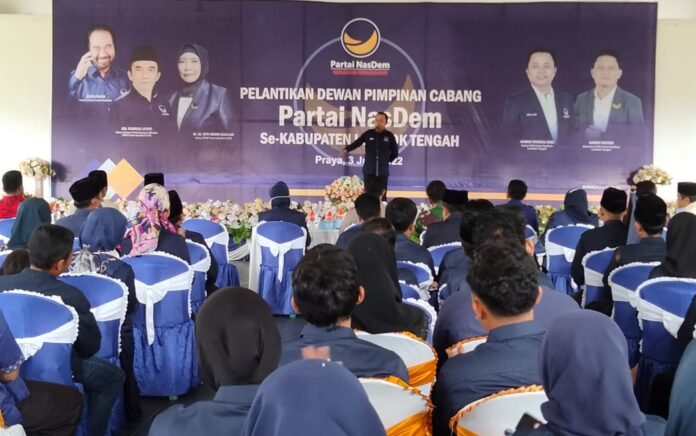 Lantik 12 DPC Partai NasDem Lombok Tengah, Ahmad SH: Persiapan Memenangkan 2024