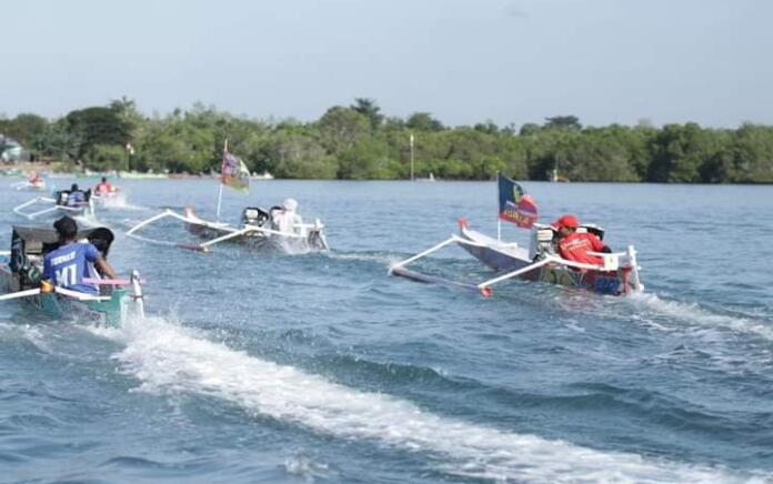 Gubernur NTB Pastikan Festival Balap Sampan Tradisional Jerowaru Jadi Event Rutin Pariwisata