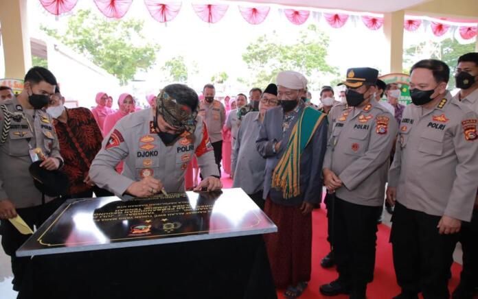 Kapolda NTB Resmikan Bangunan Baru Polres Lombok Tengah