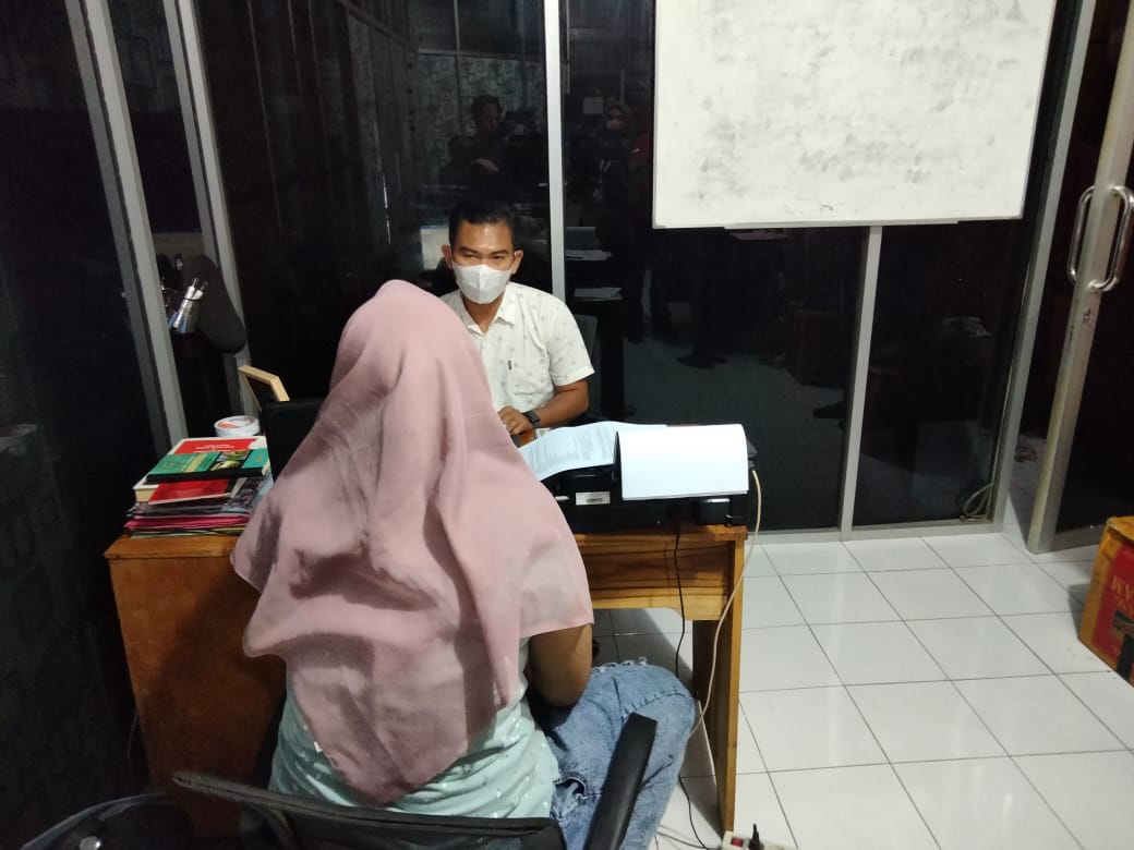 Honorer di Lombok Tengah Ternyata Jualan Sabu Bersama Pacarnya