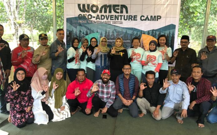 Women Geo Adventure Camp, Upaya Menyelamatkan Rinjani Dari Sampah