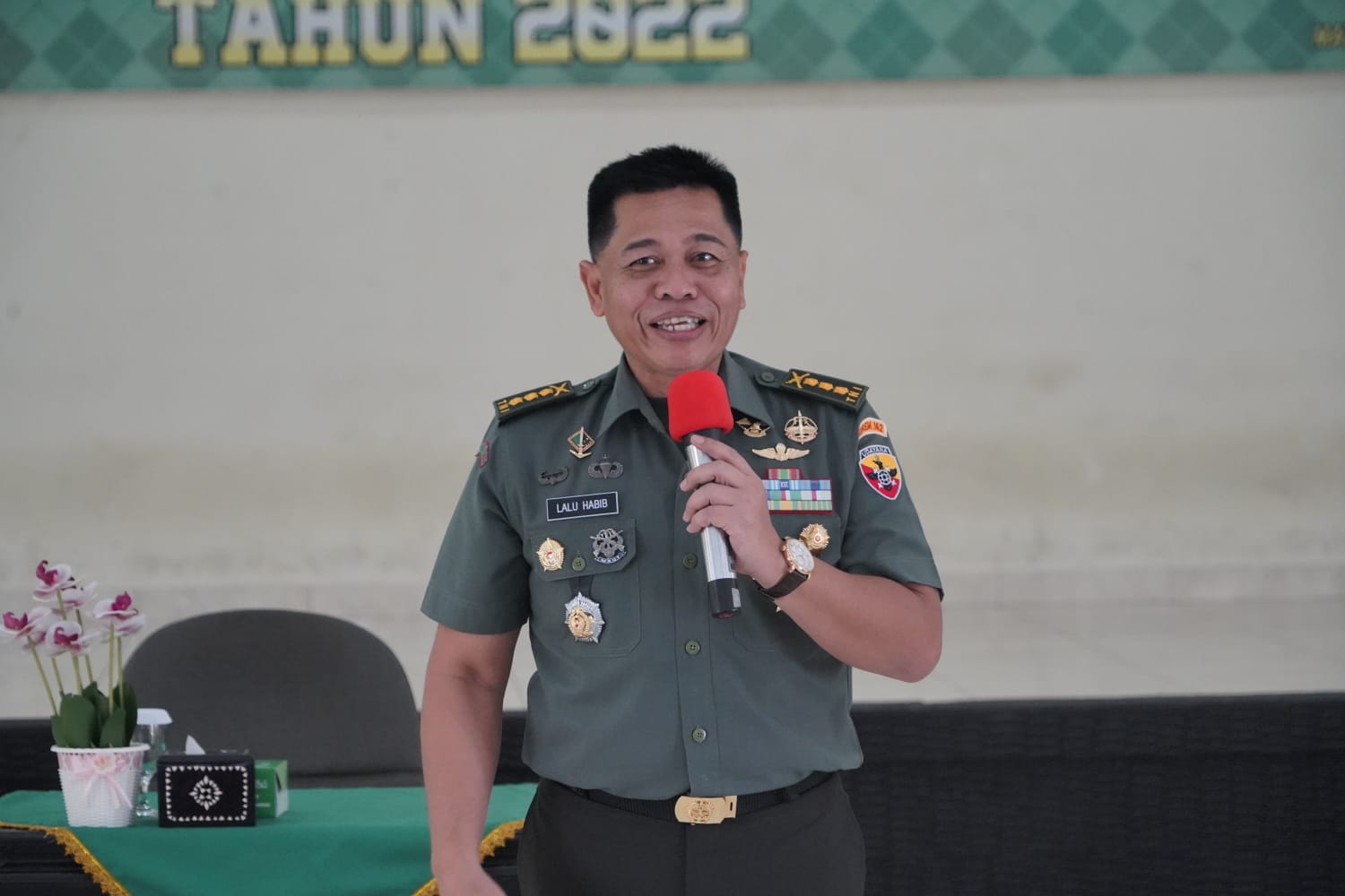 Viral TNI Segerombolan Ormas, Kasrem 162/WB: TNI Solid dan Kuat Bersama Rakyat