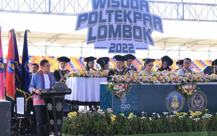 Dihadiri Sandiaga Uno, Poltekpar Lombok Gelar Mewisuda 293 Mahasiswa di Sirkuit Mandalika