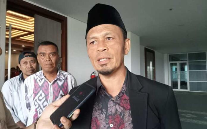 Ketua DPRD Lombok Tengah Minta Perbaikan Sekolah Jadi Prioritas