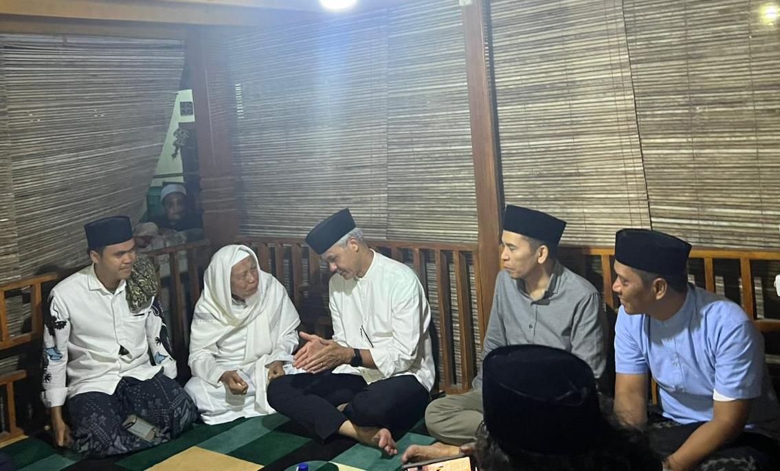 Muhammad Najib Daud Muhsin Sambut Kedatangan Ganjar Pranowo di Ponpes Darul Muhsinin Batujai