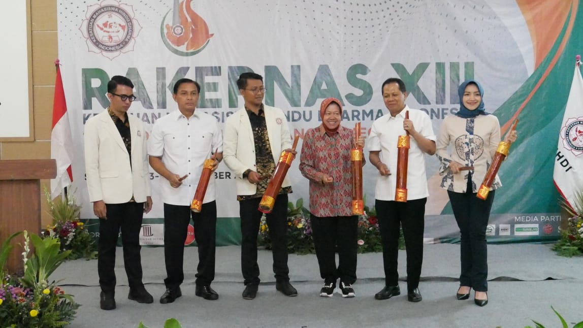 Resmi Dikukuhkan, Darmawan Nahkoda KMHDI 2023-2025