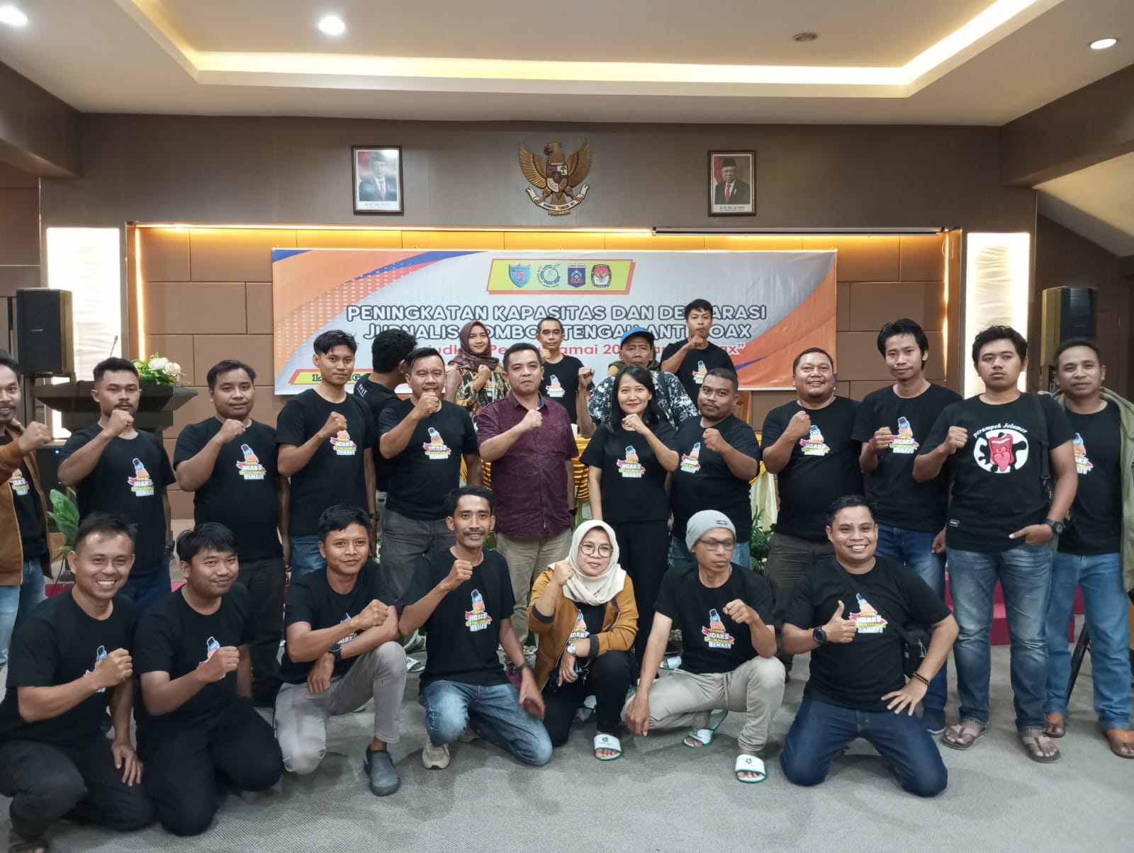 Wujudkan Pemilu Damai, Jurnalis Lombok Tengah Deklarasi Anti Hoaks