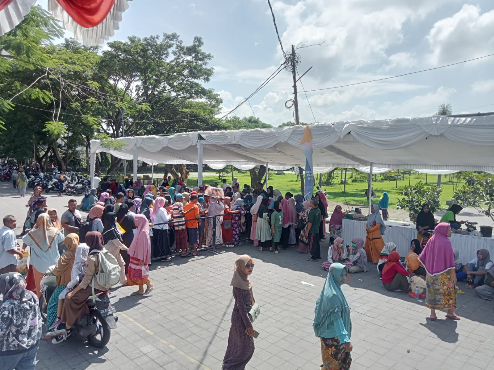 Pemda Lombok Tengah Gelar Pasar Murah, Tekan Inflasi Pangan