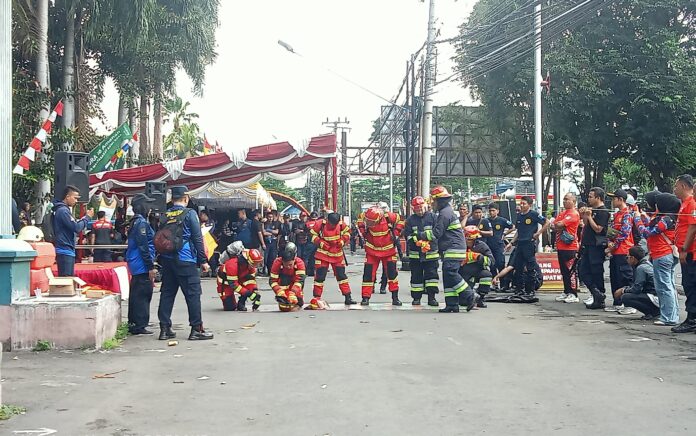 Damkartan Lombok Tengah Raih Juara Pertama Fire Fighter Challenge