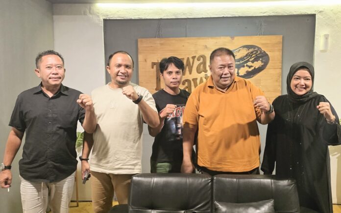 Pojok NTB dan Mi6 Gelar Mimbar Bebas 100 Hari Kepemimpinan Iqbal-Dinda