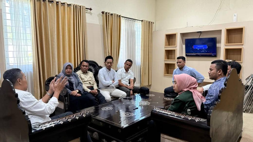 Pansus II DPRD Lombok Tengah Kunjungi DPRD Lombok Barat: Gali Referensi Penyusunan Perda Pondok Pesantren Pansus II DPRD Lombok Tengah Kunjungi DPRD Lombok Barat: Gali Referensi Penyusunan Perda Pondok Pesantren