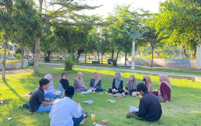 PD IPNW Lombok Tengah Inisiasi Pojok Baca di Alun-alun Tastura
