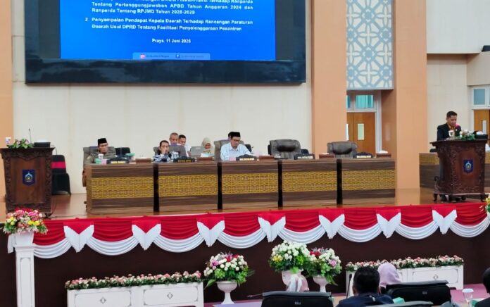 Sidang Paripurna, Fraksi Nasdem Soroti Villa Ilegal di Lombok Tengah