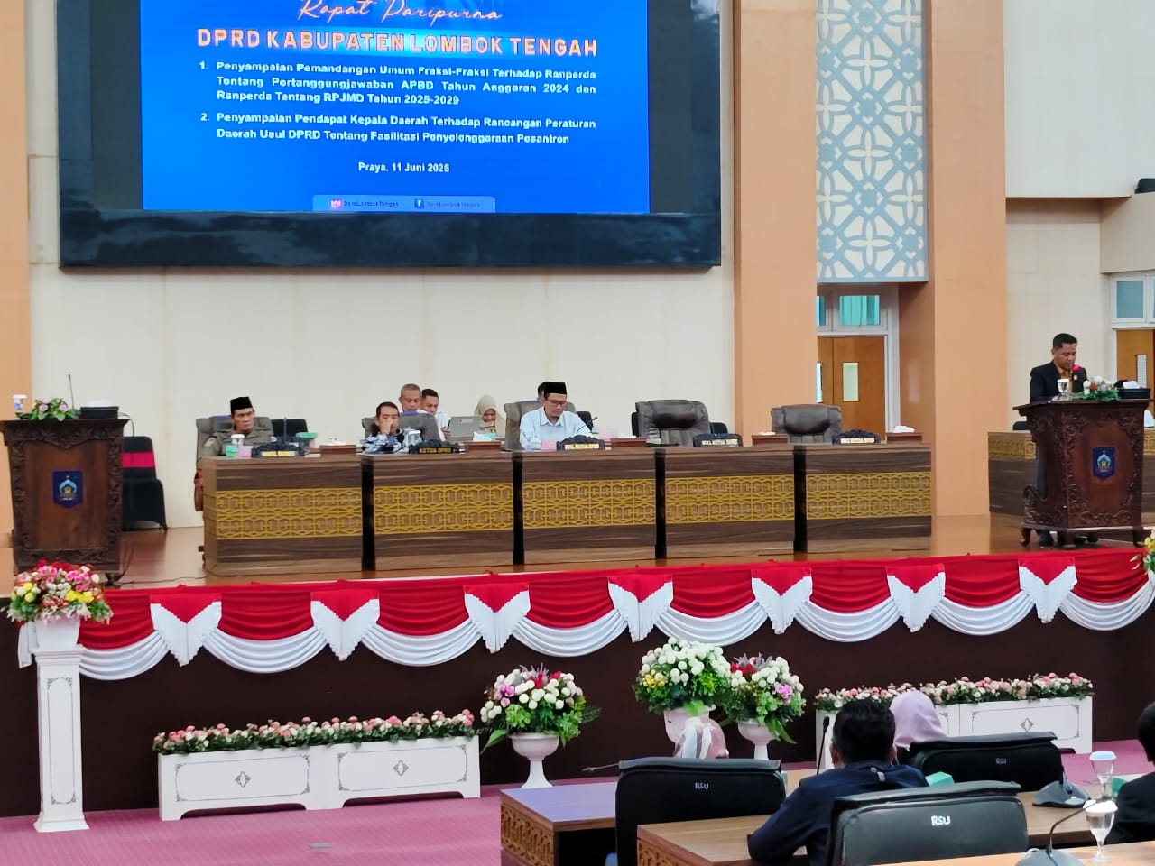 Sidang Paripurna, Fraksi Nasdem Soroti Villa Ilegal di Lombok Tengah Sidang Paripurna, Fraksi Nasdem Soroti Villa Ilegal di Lombok Tengah