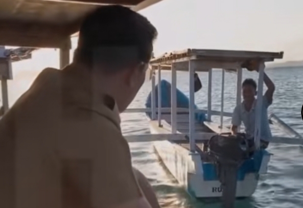 Viral, Bupati Haerul Warisin Usir Boatman dan Wisatawan Yang Sedang Surfing di Teluk Ekas Lombok Timur