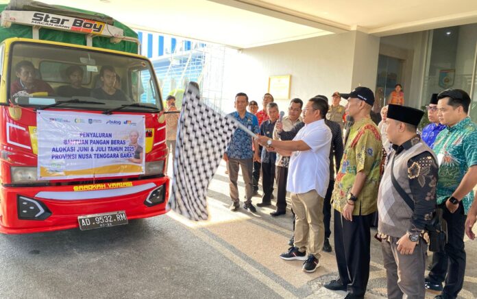 Lepas Bantuan Pangan Beras, Bupati LAZ : Pastikan Data Akurat untuk Tekan Kemiskinan