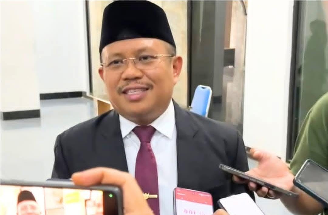 Polemik Lahan Pangsing-Sekotong, Bupati Lombok Barat LAZ: Kita Ingin Sesuai Aturan! Polemik Lahan Pangsing-Sekotong, Bupati Lombok Barat LAZ: Kita Ingin Sesuai Aturan!