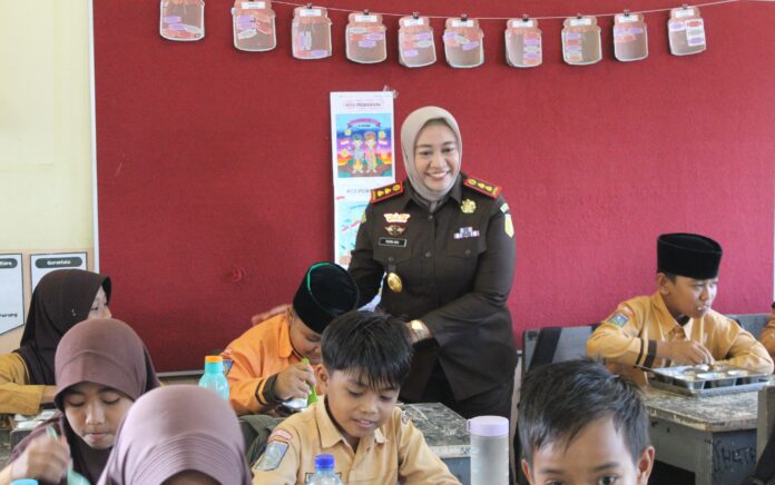 Kejaksaan Negeri Lombok Tengah Awasi Pelaksanaan Program Makan Bergizi Gratis